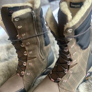 Ahnu northridge boots - worn once